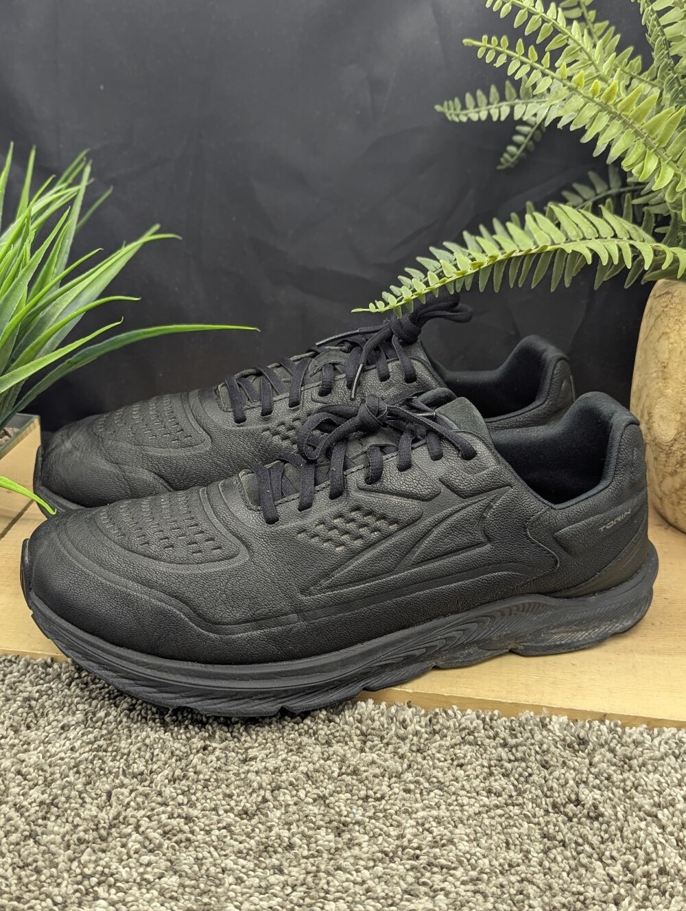 Altra Torin 5 Black Leather Mevs Size 11.5 Running Walking Shoes Casual Comfort
